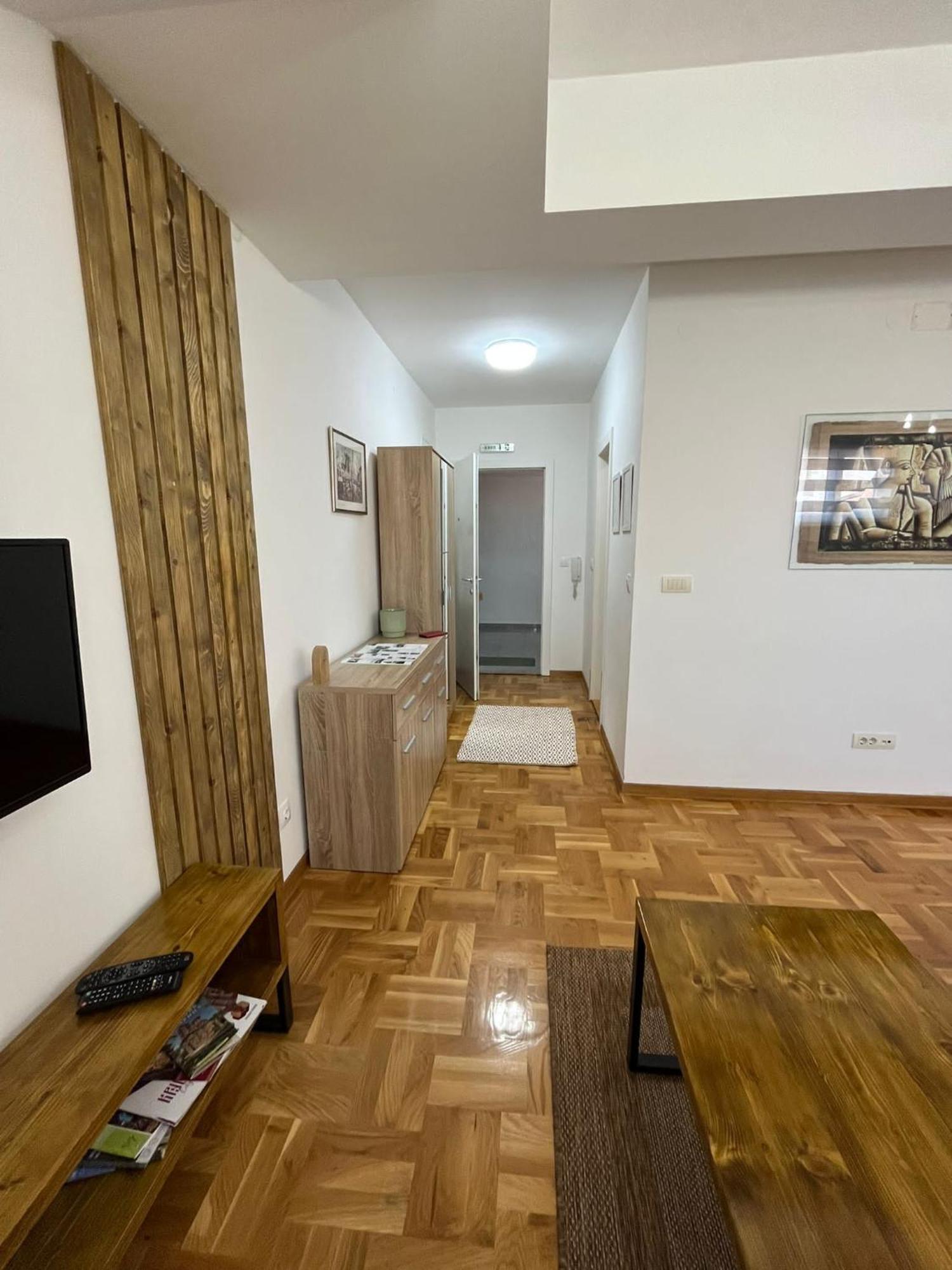 Apartman Mia Centar Kruševac Exterior foto